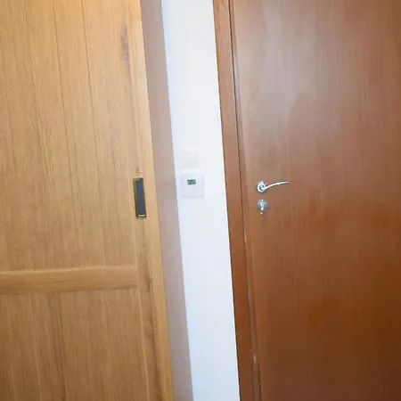 супер луксозен в Winslow Apartment